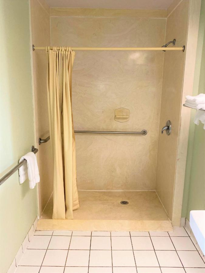 Pine Point Inn & Suites Smithville المظهر الخارجي الصورة