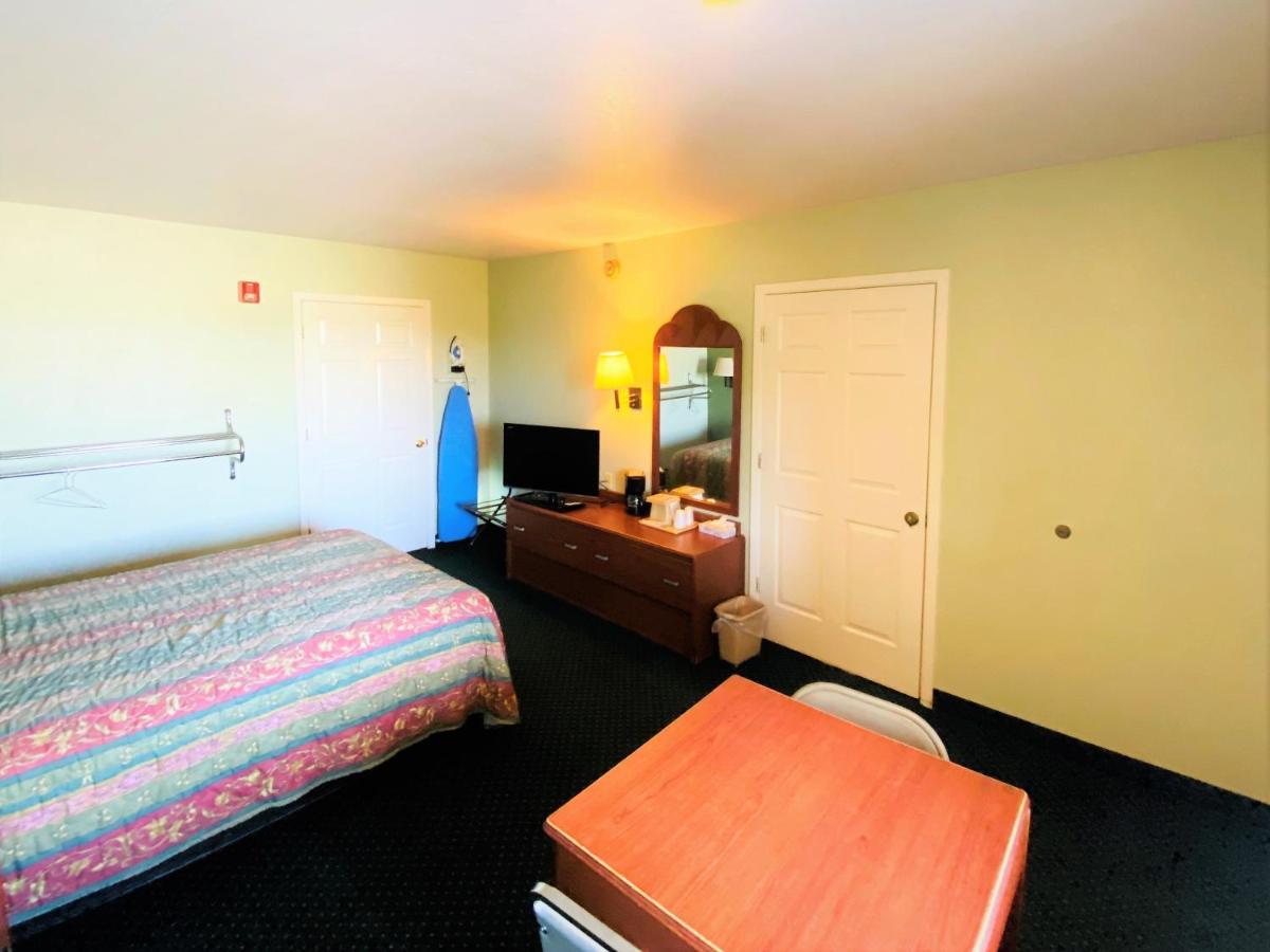 Pine Point Inn & Suites Smithville المظهر الخارجي الصورة