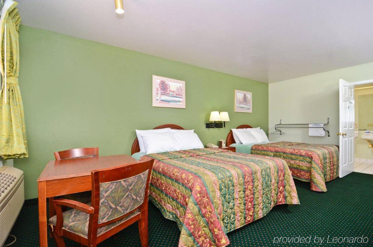 Pine Point Inn & Suites Smithville المظهر الخارجي الصورة